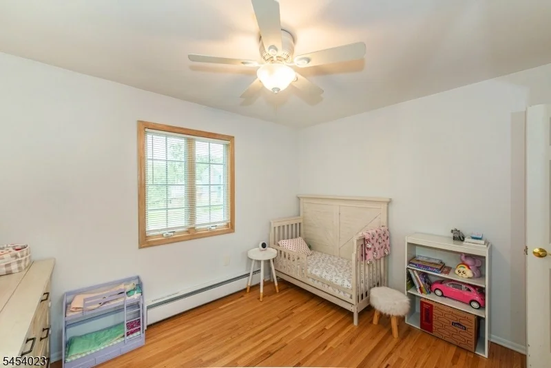 Photo of 42 Scenic Dr