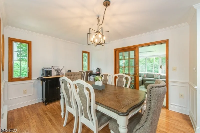 Photo of 42 Scenic Dr