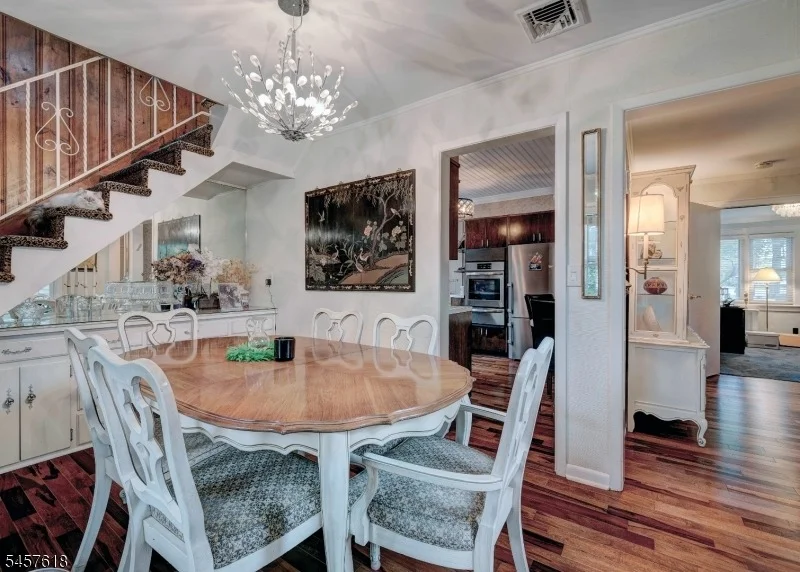 Photo of 674 Eagle Rock Ave