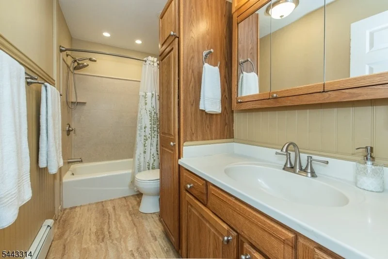 Photo of 37 Camelot Dr