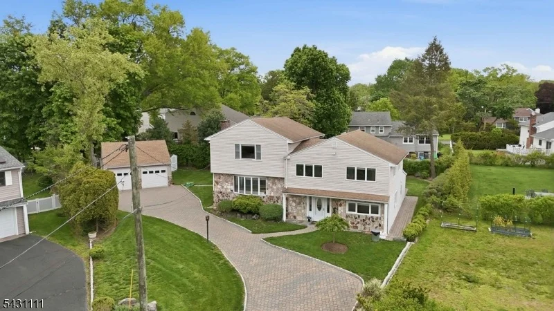 Photo of 7 Keith Pl