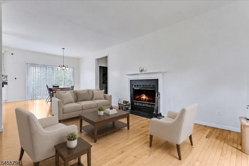 Photo of 15 Dana Dr