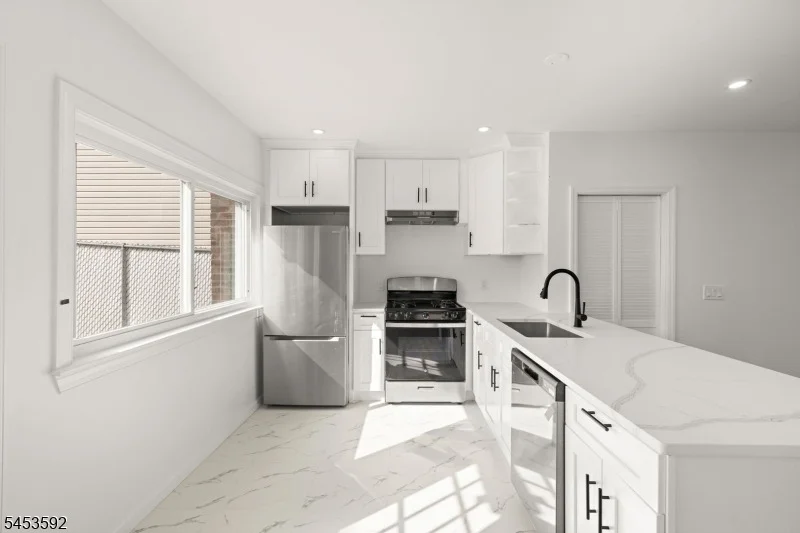 Photo of 345 Forest St