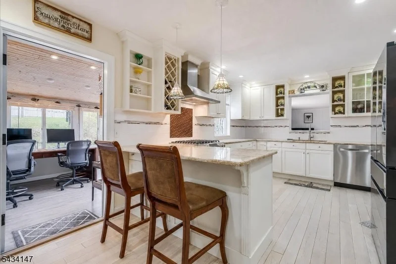 Photo of 33 Brooksyde Ave