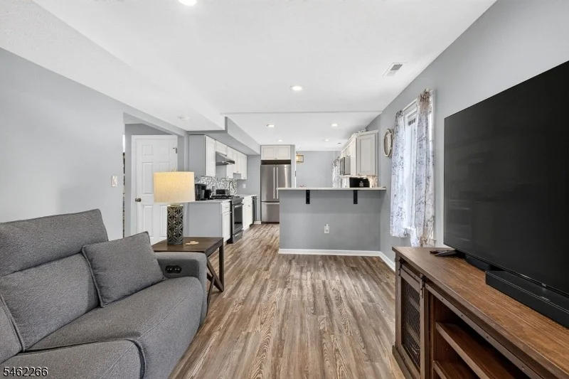 Photo of 2 Braemar Cir