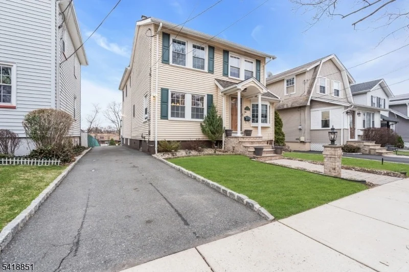 Photo of 104 Prospect St