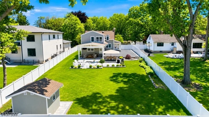 Photo of 307 N Farview Ave