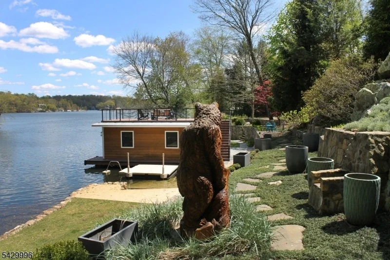 Photo of 9 Cox Ln