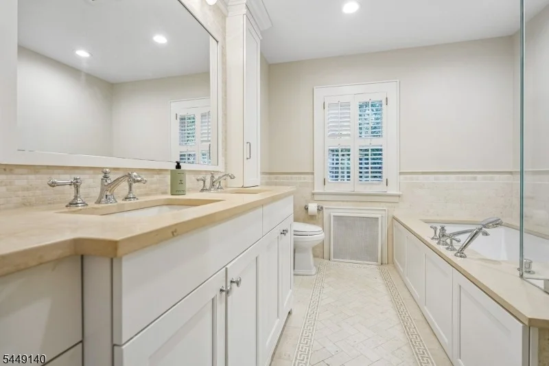 Photo of 74 Blackburn Rd