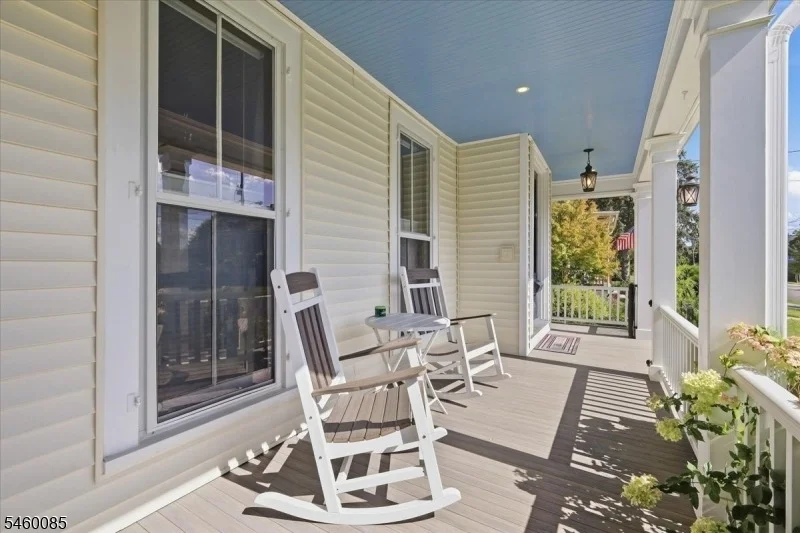 Photo of 406 W Moore St