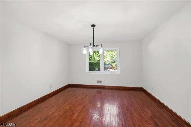 Photo of 45 Holyoke Rd
