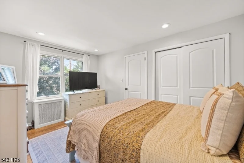 Photo of 28 Mountain Ave