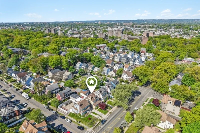 Photo of 296 Montclair Ave