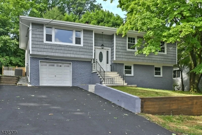 Photo of 504 Edith Rd