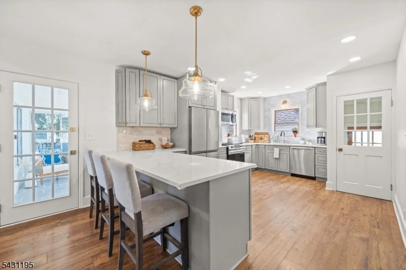 Photo of 28 Mountain Ave