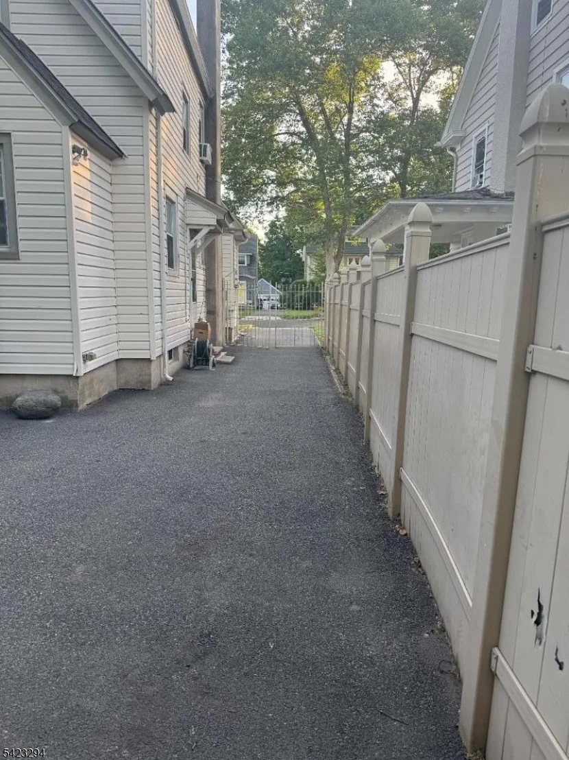 Photo of 1133 Stilford Ave