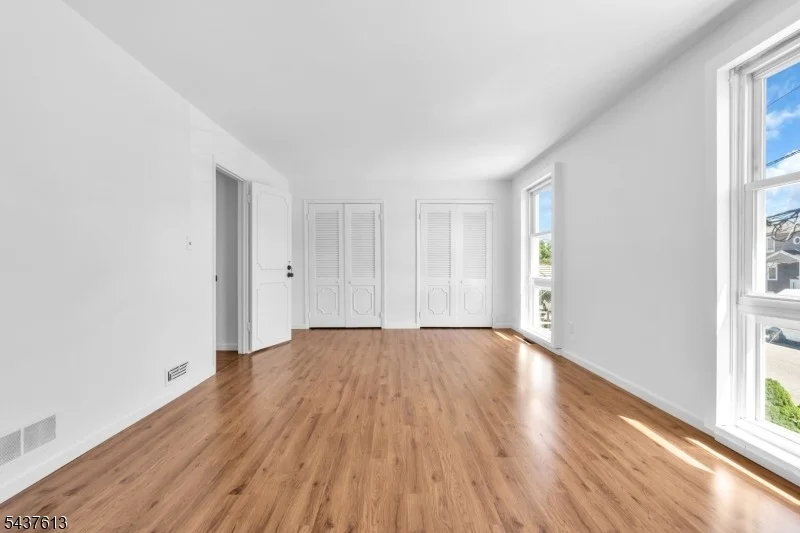 Photo of 23 Colonial Dr