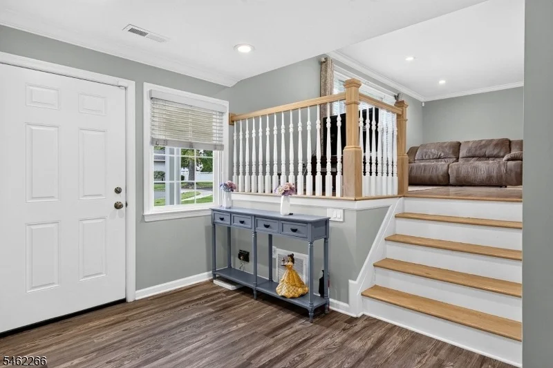 Photo of 2 Braemar Cir