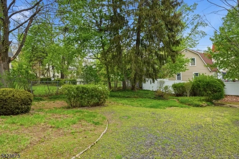 Photo of 287 Orange Rd