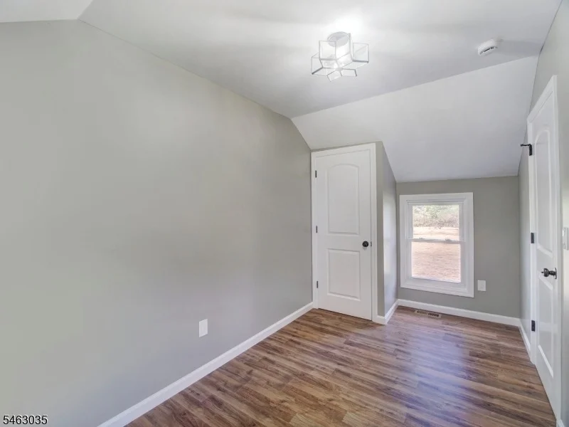 Photo of 17 Lock St