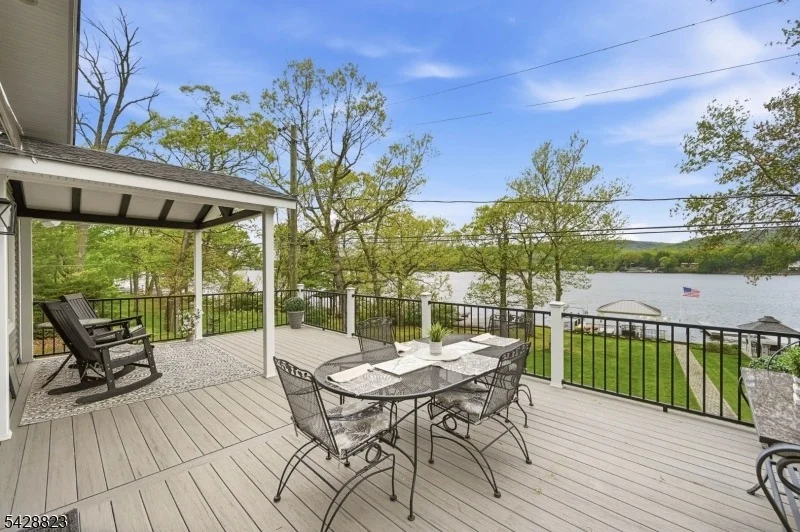 Photo of 206 Long Pond Rd