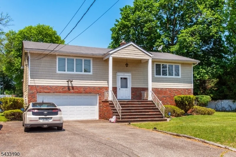 Photo of 8 Carlos Dr