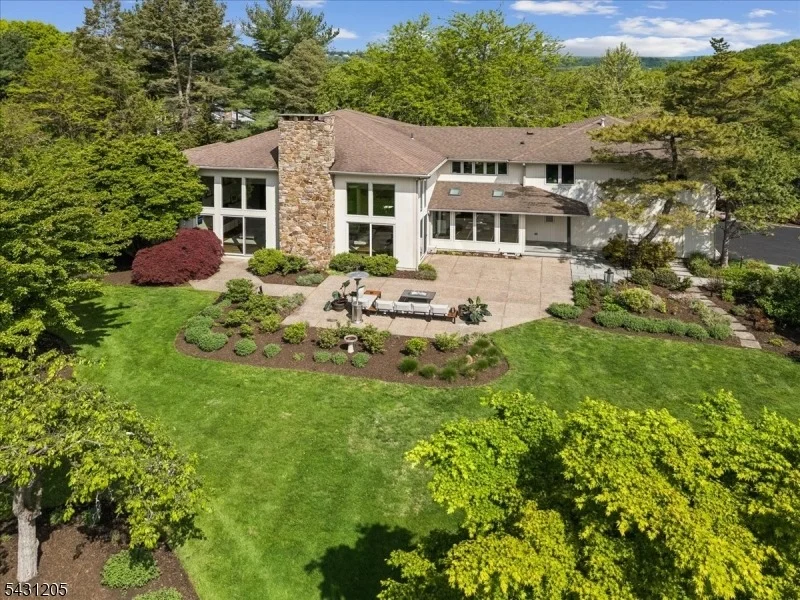 Photo of 39 Eagle Nest Rd