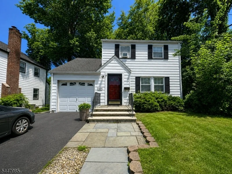 Photo of 1129 Caldwell Ave