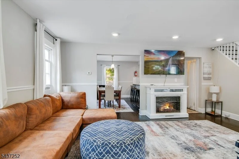 Photo of 13 Elm Dr