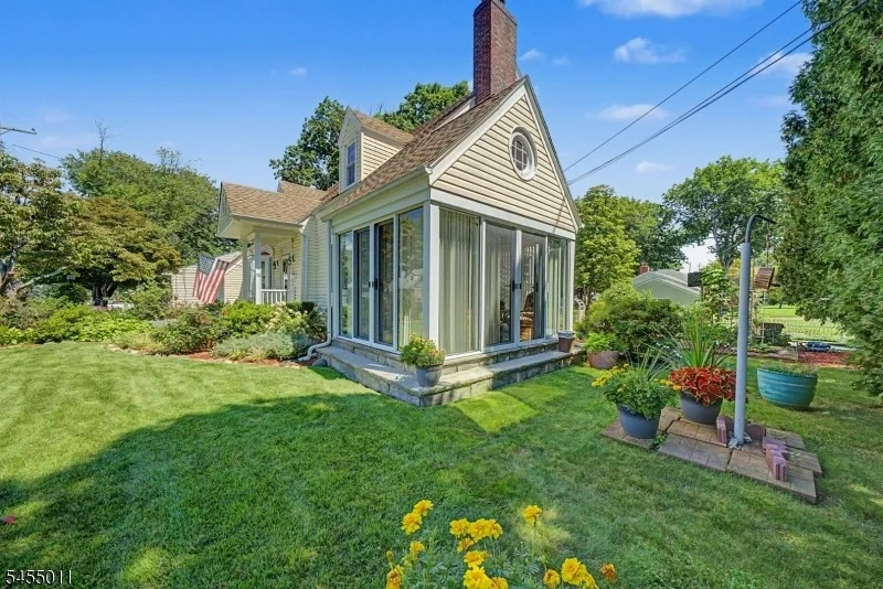 Photo of 98 Wiltop Rd