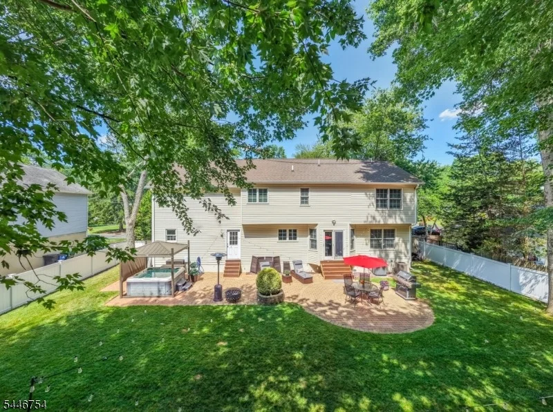 Photo of 53 Maple Ave