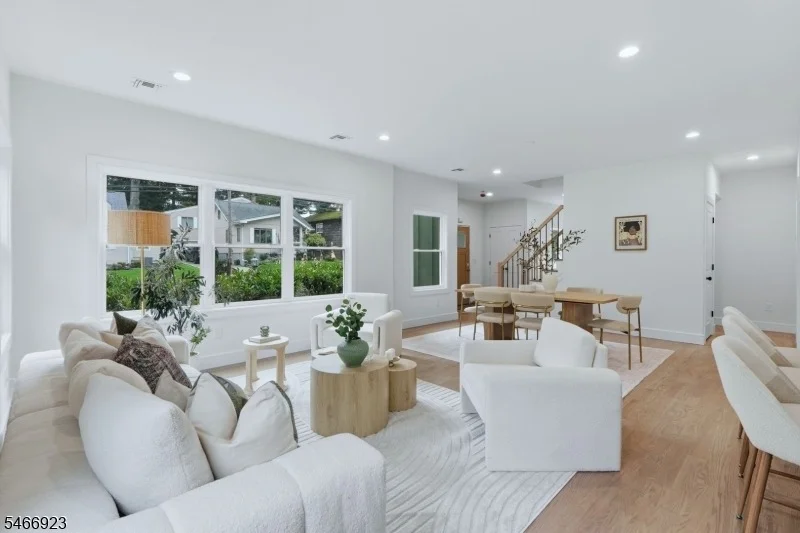 Photo of 37 Maple Ave