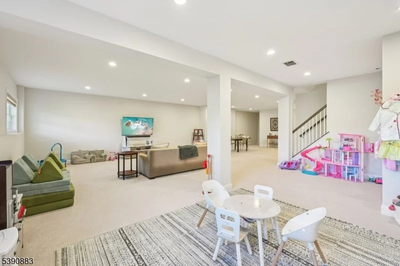 Photo of 30 Juniper Ct