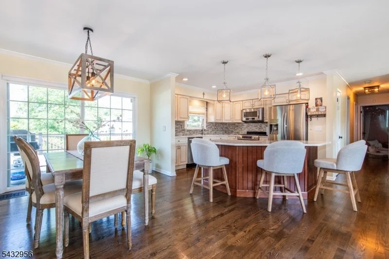 Photo of 3 Knoll Rd