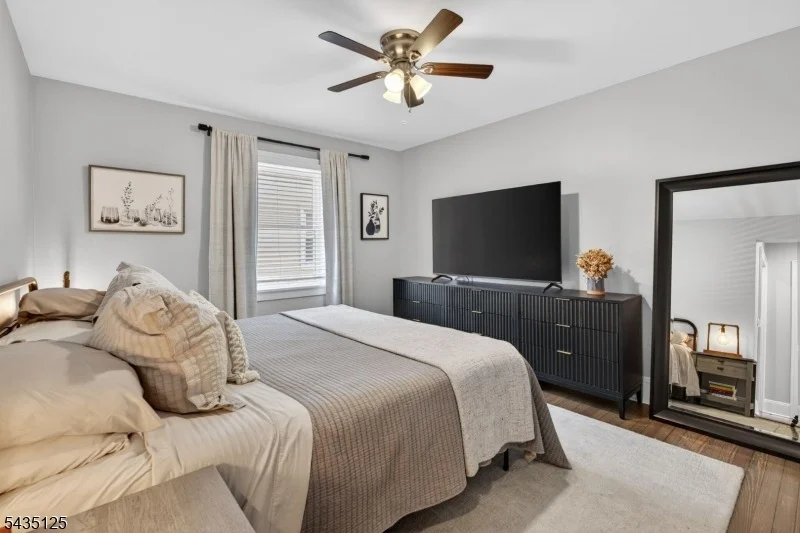 Photo of 54 Van Riper Ave