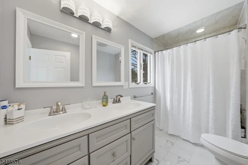 Photo of 270 Baldwin Ave