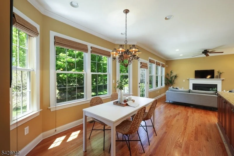 Photo of 84 Bedford Dr