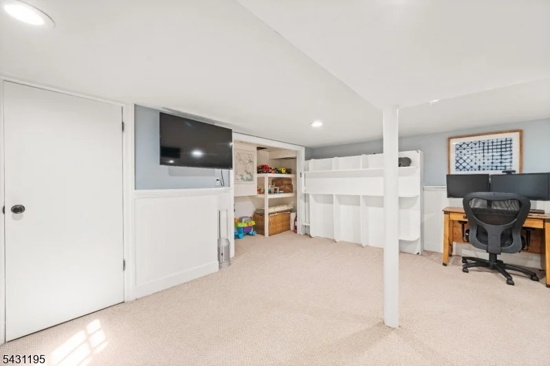 Photo of 28 Mountain Ave