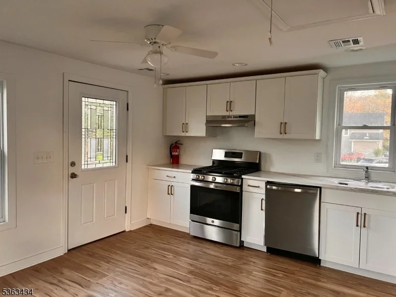 Photo of 7 River Rd