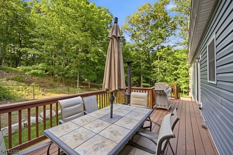 Photo of 461 Westbrook Rd