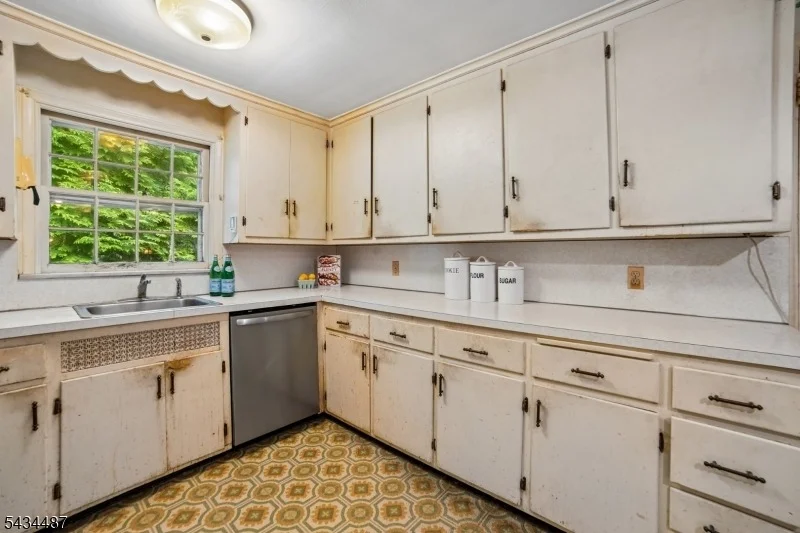 Photo of 137 Beekman Rd