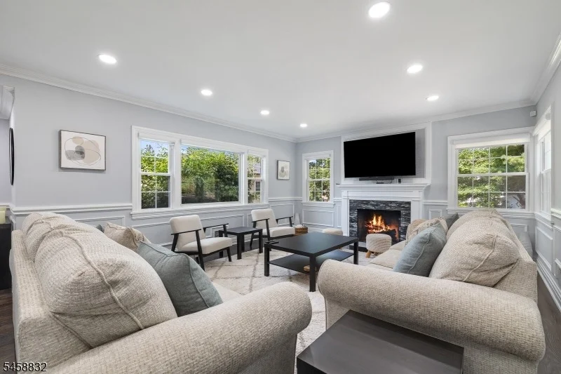 Photo of 330 Springfield Ave