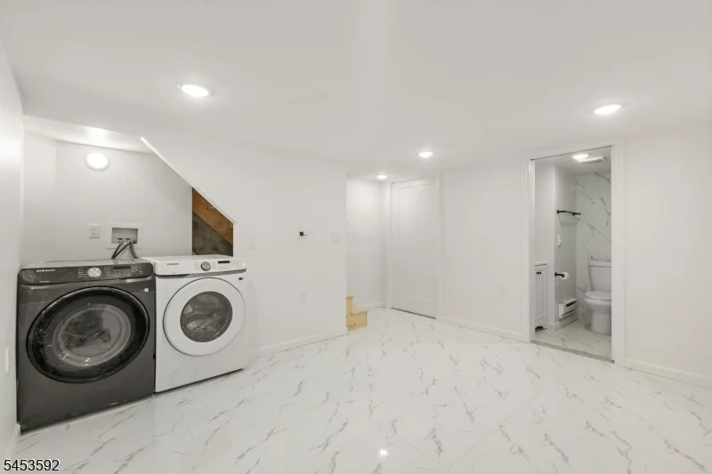 Photo of 345 Forest St