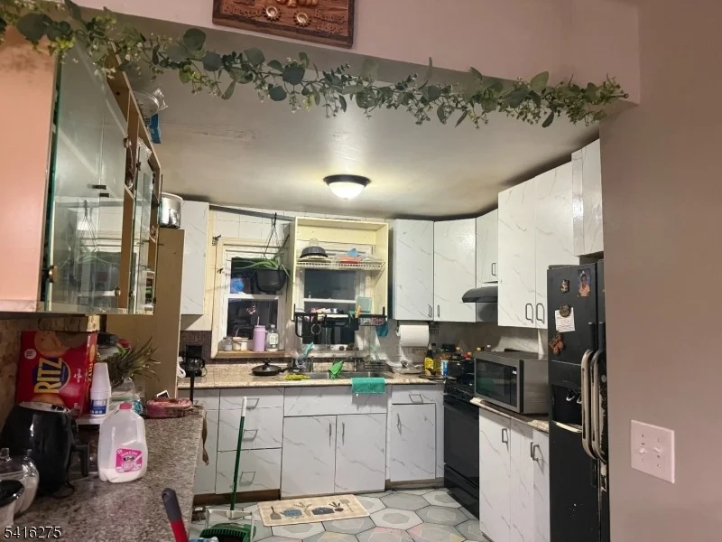 Photo of 39 Sunset Ave