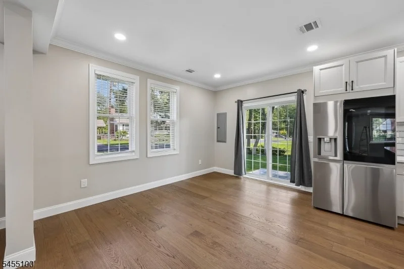 Photo of 34 Gates Ave