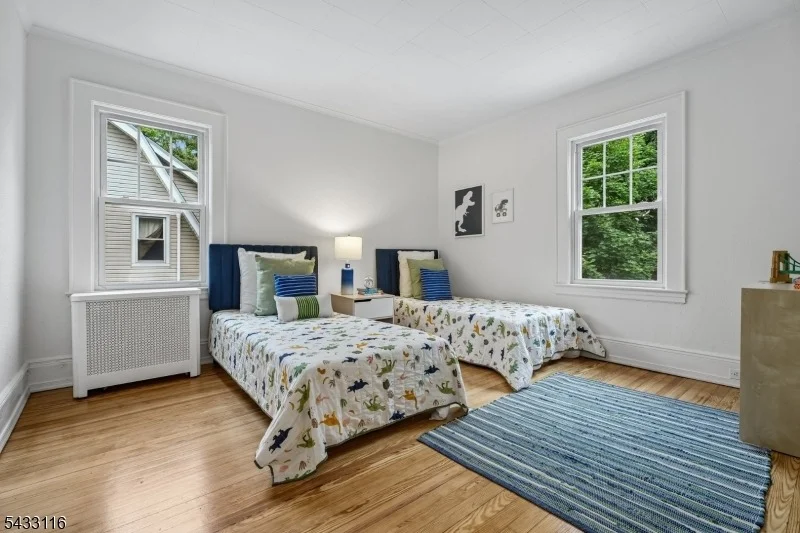 Photo of 108 Oakview Ave
