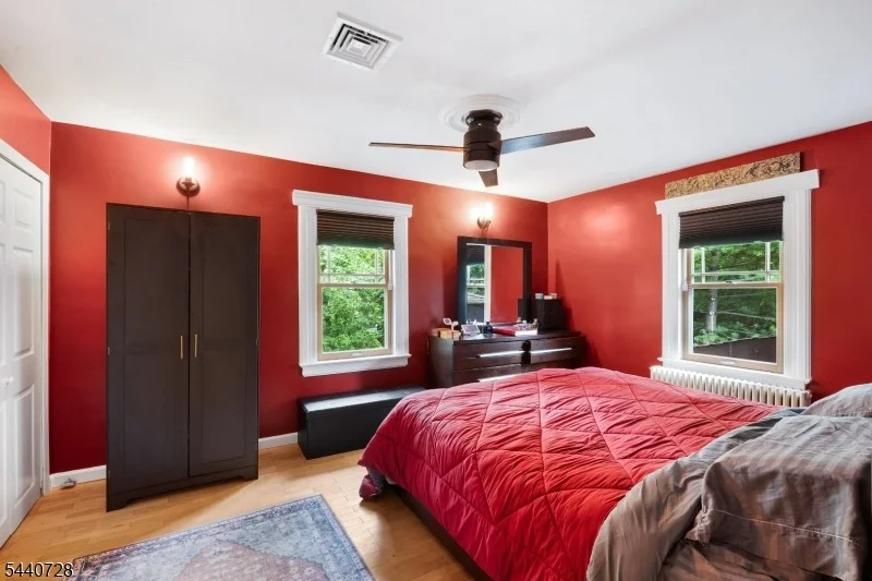 Photo of 34 Orchard Sq