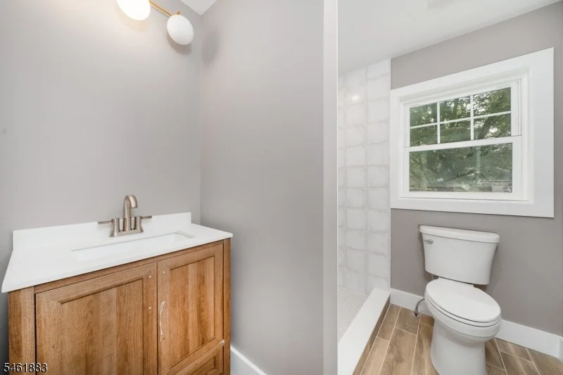 Photo of 157 Circle Dr