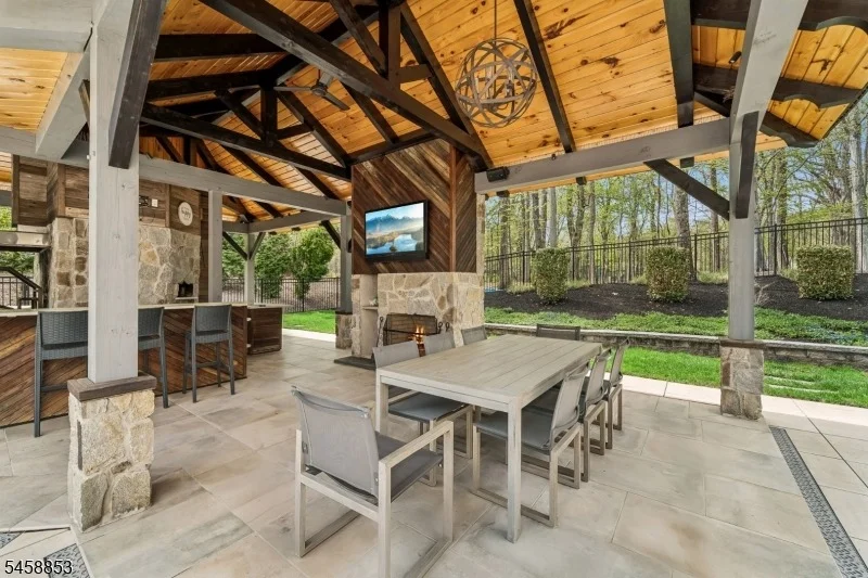 Photo of 20 Pheasant Ln