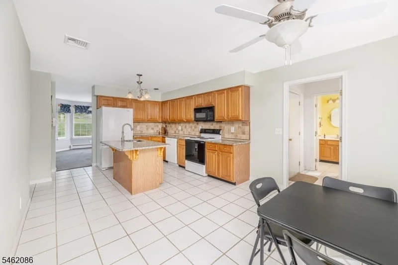 Photo of 17 Bailey Dr